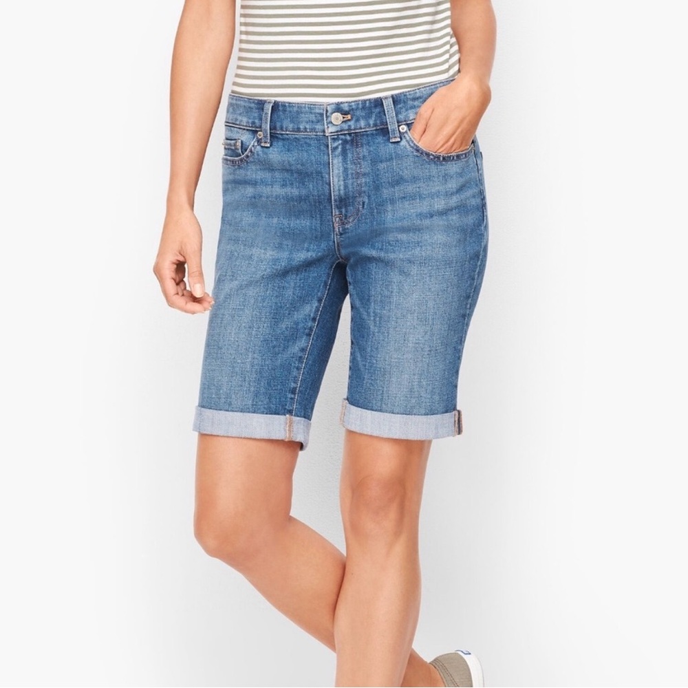 NWT! Talbots Girlfriend Denim Jean Shorts 9" Inseam Size 4